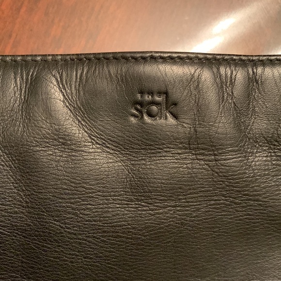 The Sak Black Pure Leather Crossbody Purse. - Picture 6 of 12